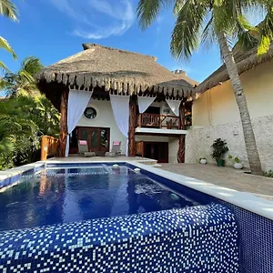Casa Pirata , Isla Holbox Mexico