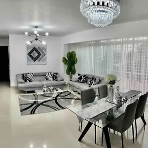 Hermoso Conjunto Residencial Con Piscina , Santiago De Los Caballeros Dominican Republic